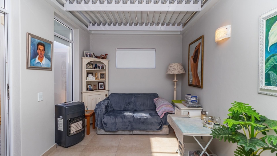 3 Bedroom Property for Sale in Bloubergstrand Western Cape